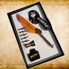 ARTPARK HARRY POTTER FEATHER PEN WITH KEYCHAIN ( RANDOM COLOR )