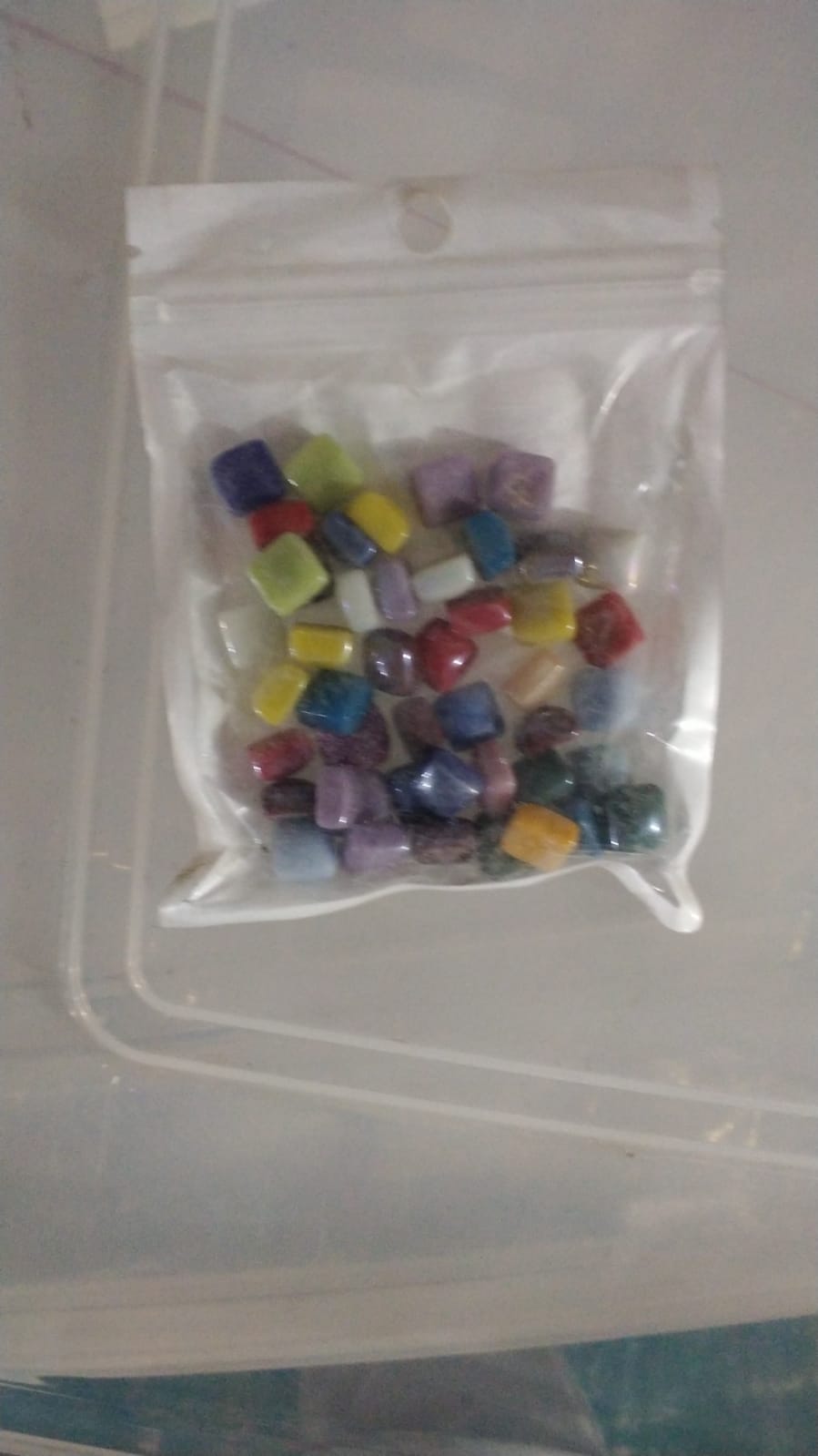 AP RESIN STONES CRYSTLES 02