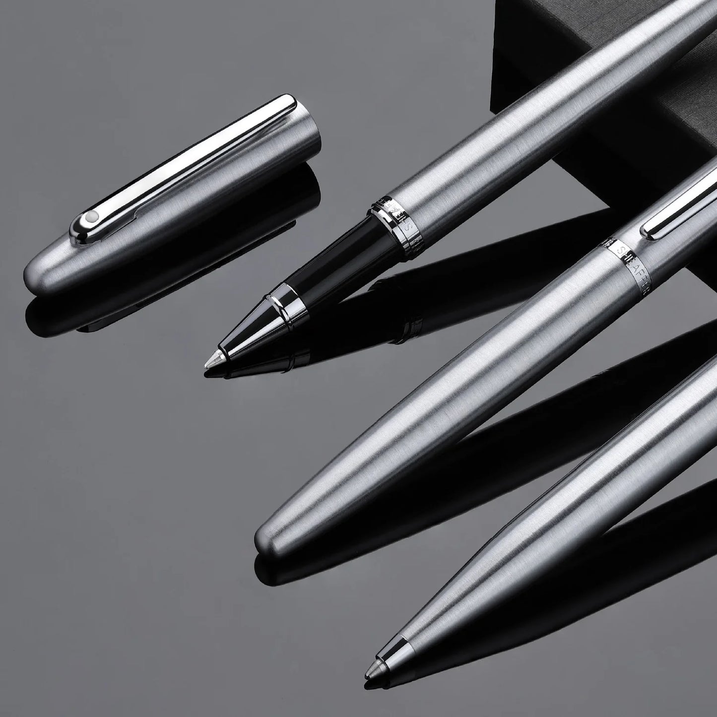 Sheaffer VFM 9426 Brushed Chrome Fountain Pen