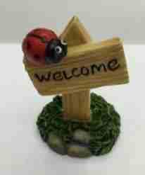 Artpark Miniature Welcome Ladybug Sign APM67